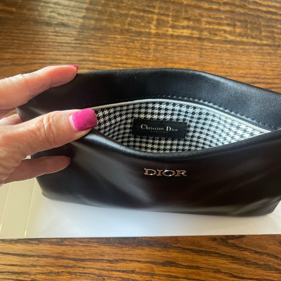 Dior cosmetic clutch with Black and White Houndstooth Interior - Picture 3 of 7
